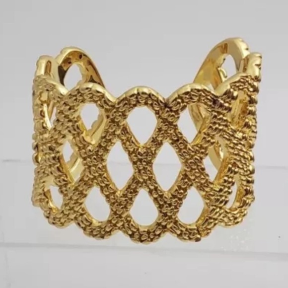 🆕 LILLY PULITZER Gold Tone Beautiful weave cuff Bracelet 😍 - Picture 6 of 16